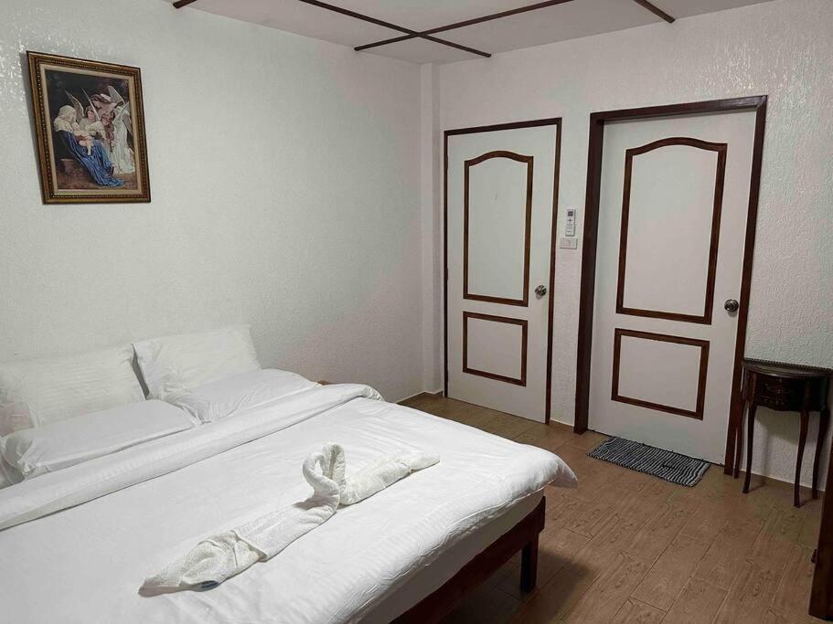 Alona Park Residence - 3 Bedroom Apartment- Alex And Jesa Unit Panglao Exterior foto